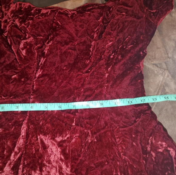Vintage Roberta Red crushed velvet dress size Small 5/6 burgundy - Picture 9 of 10